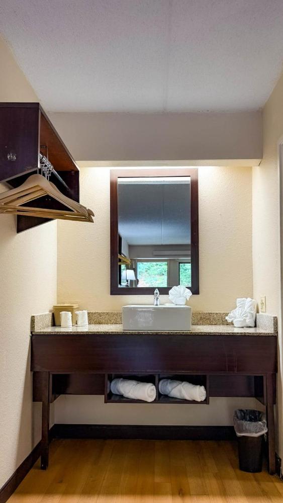 Deluxe Quadruple Room - Smoking interior